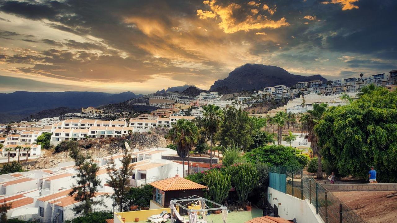 Warm, Cozy And Comfortable أذيخي المظهر الخارجي الصورة